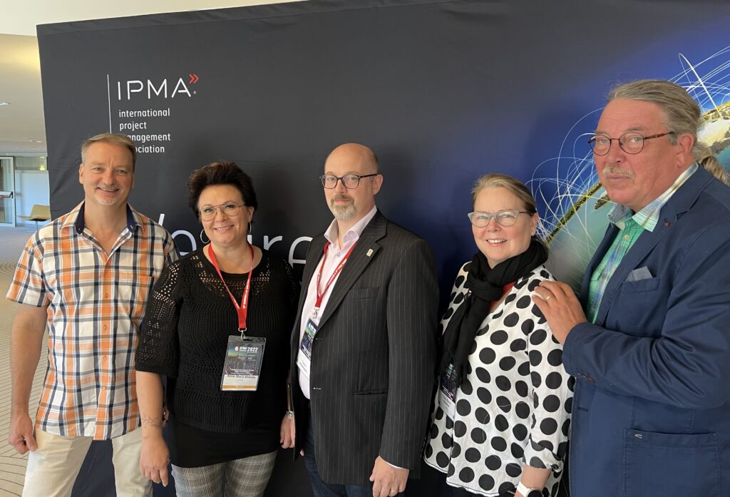 Taina and the PRY team at the IPMA World Congress